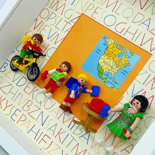 Load image into Gallery viewer, By little b - Cadre Personnalisé - Bonjour Maitresse 📚✏️🌍